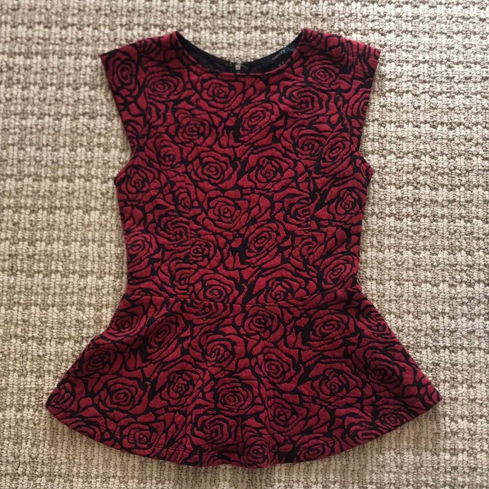 Cap sleeve rose peplum